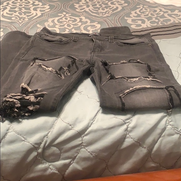 Jeans - Picture 2 of 3